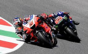 Soigner un syndrome de loge chronique des membres supérieurs par chirurgie spécialisée à Aix-en-Provence - pilotes Quartararo et Zarco